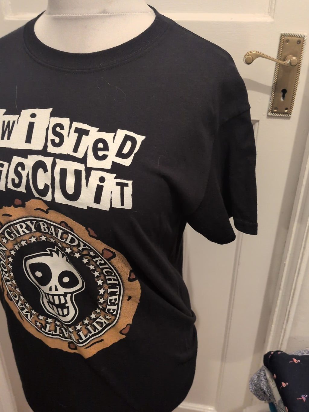Gildan Medium Black Twisted Biscuit Short Sleeve T-shirt