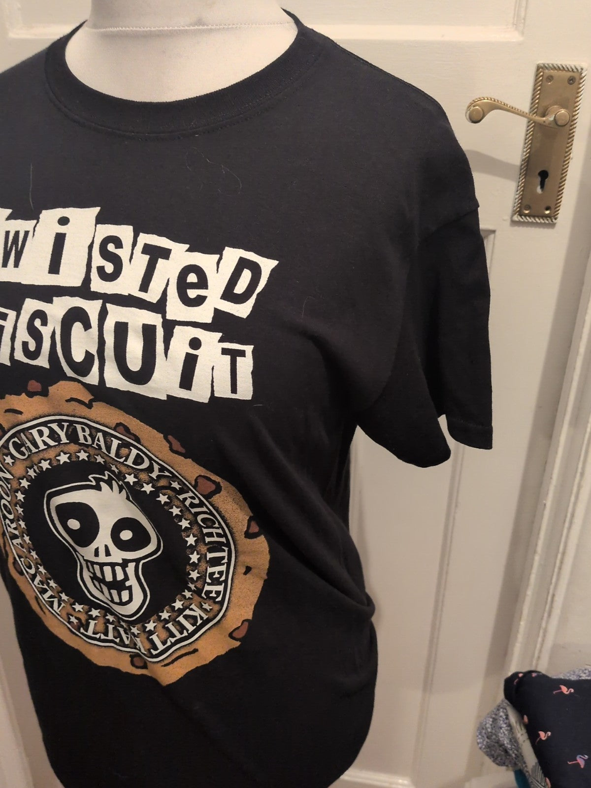 Gildan Medium Black Twisted Biscuit Short Sleeve T-shirt