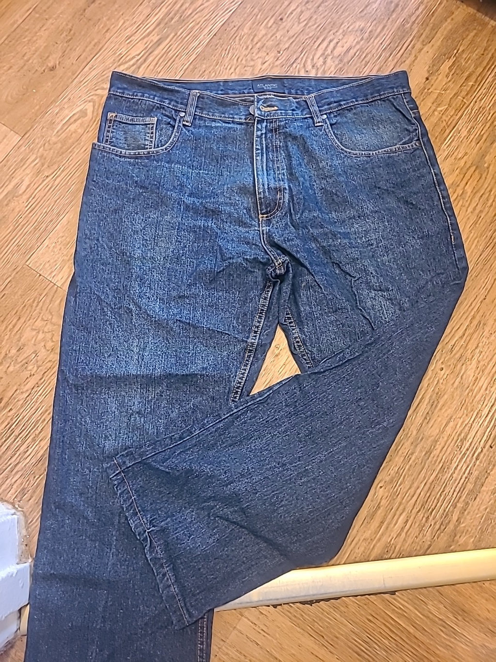 Mens Atlantic Bay Size 38S Denim Jeans
