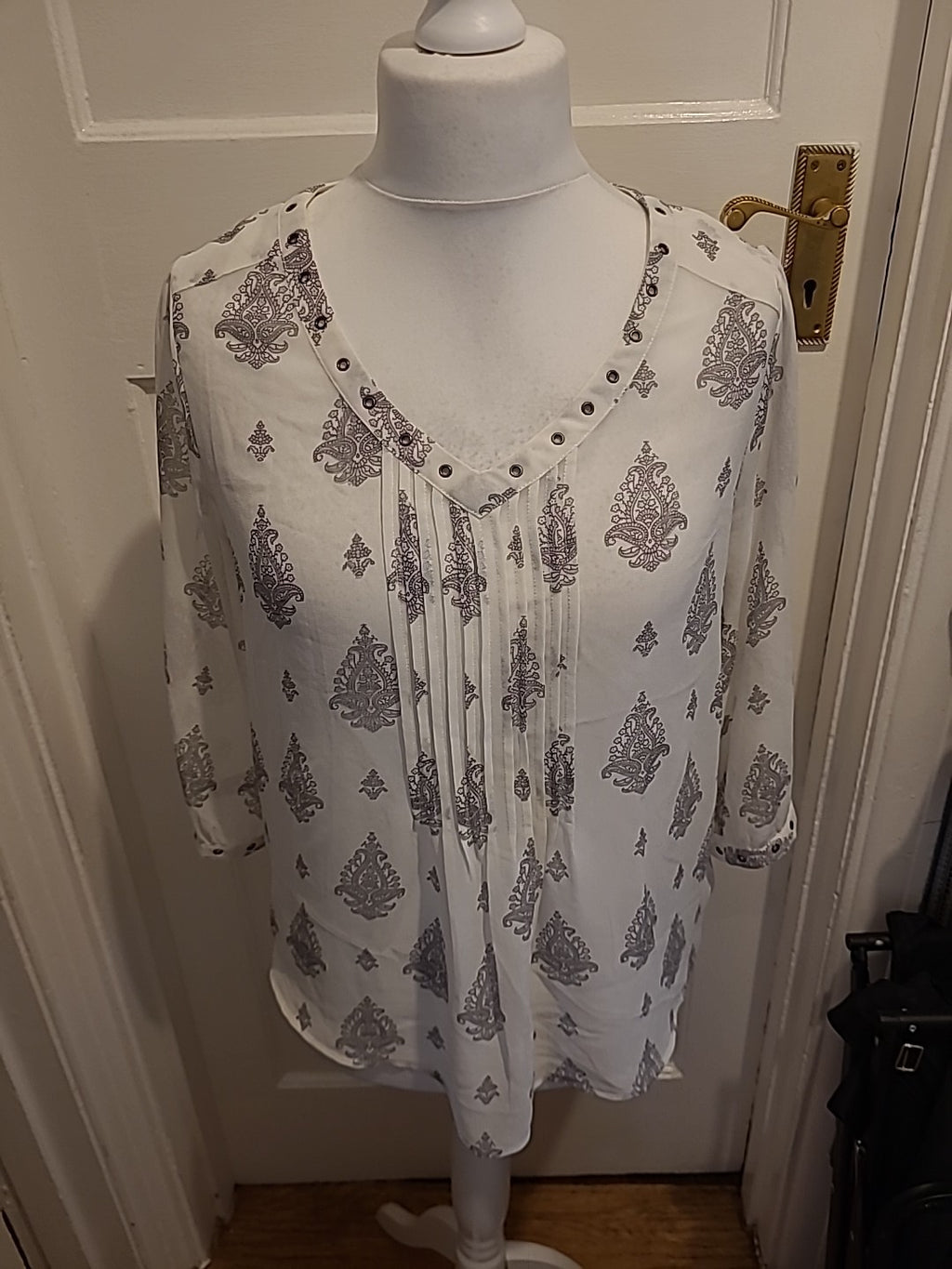 Ladies Next Size 16 Grey And White Aztec Semi See Through Blouse
