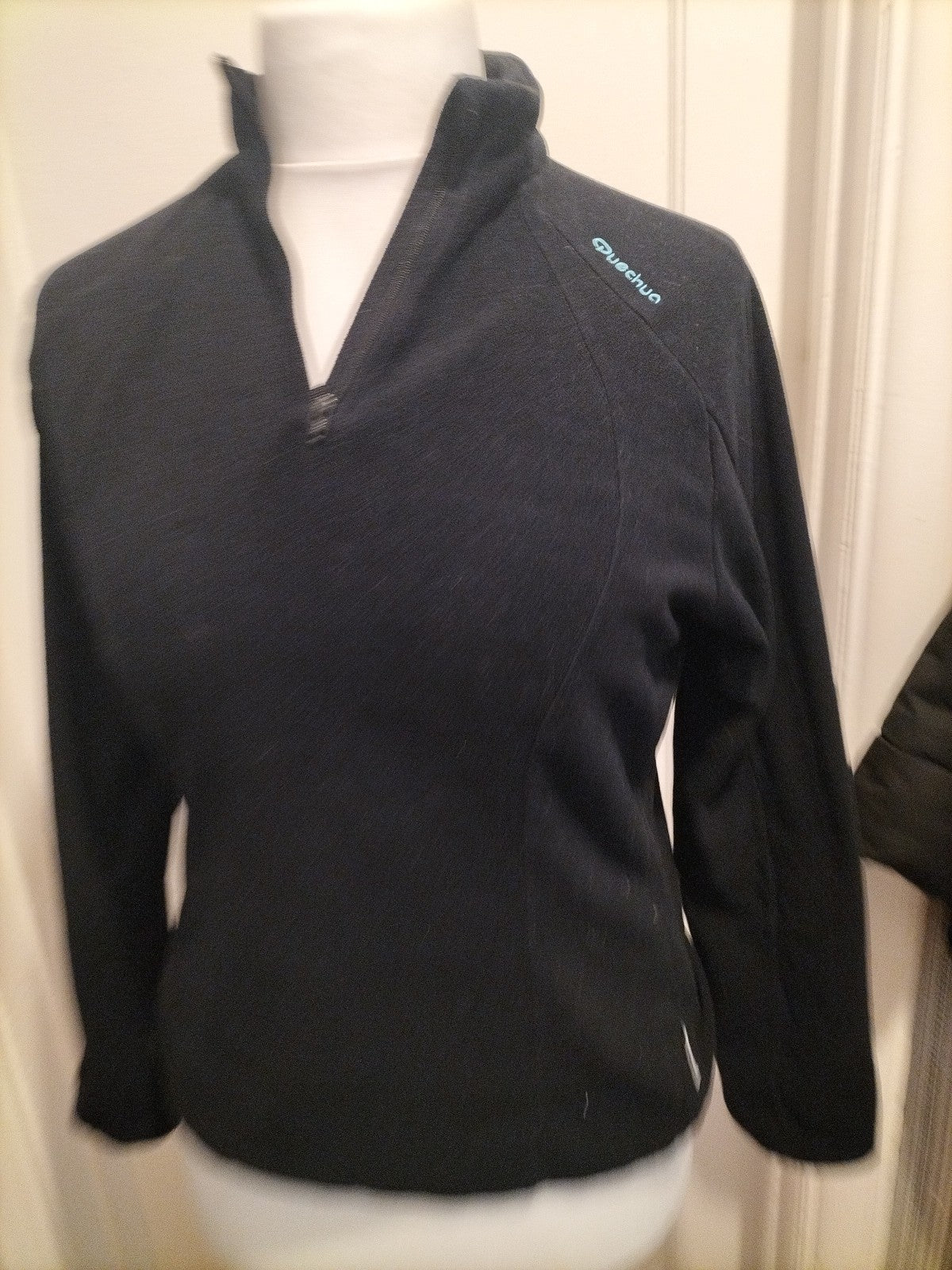 Ladies Decathlon Size Large Black Jumper