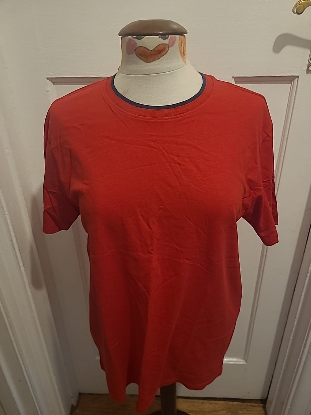 Brand New Mens Modis Size Small Red Short Sleeved Tshirt