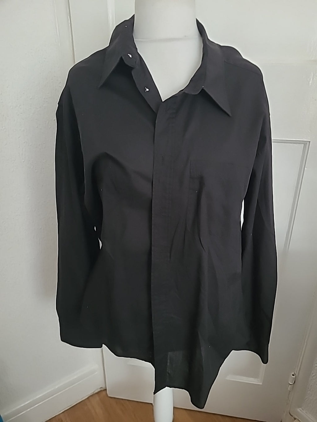 Mens Size 19" Black Long Sleeved Shirt