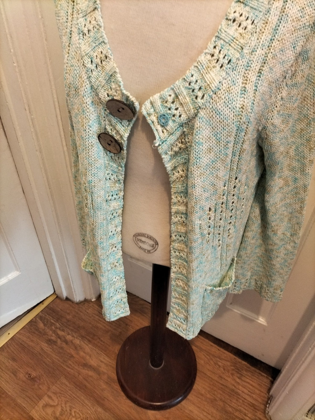 Ladies Elizabeth Scott Size L/XL Turquoise Fleck Long Sleeved Cardigan
