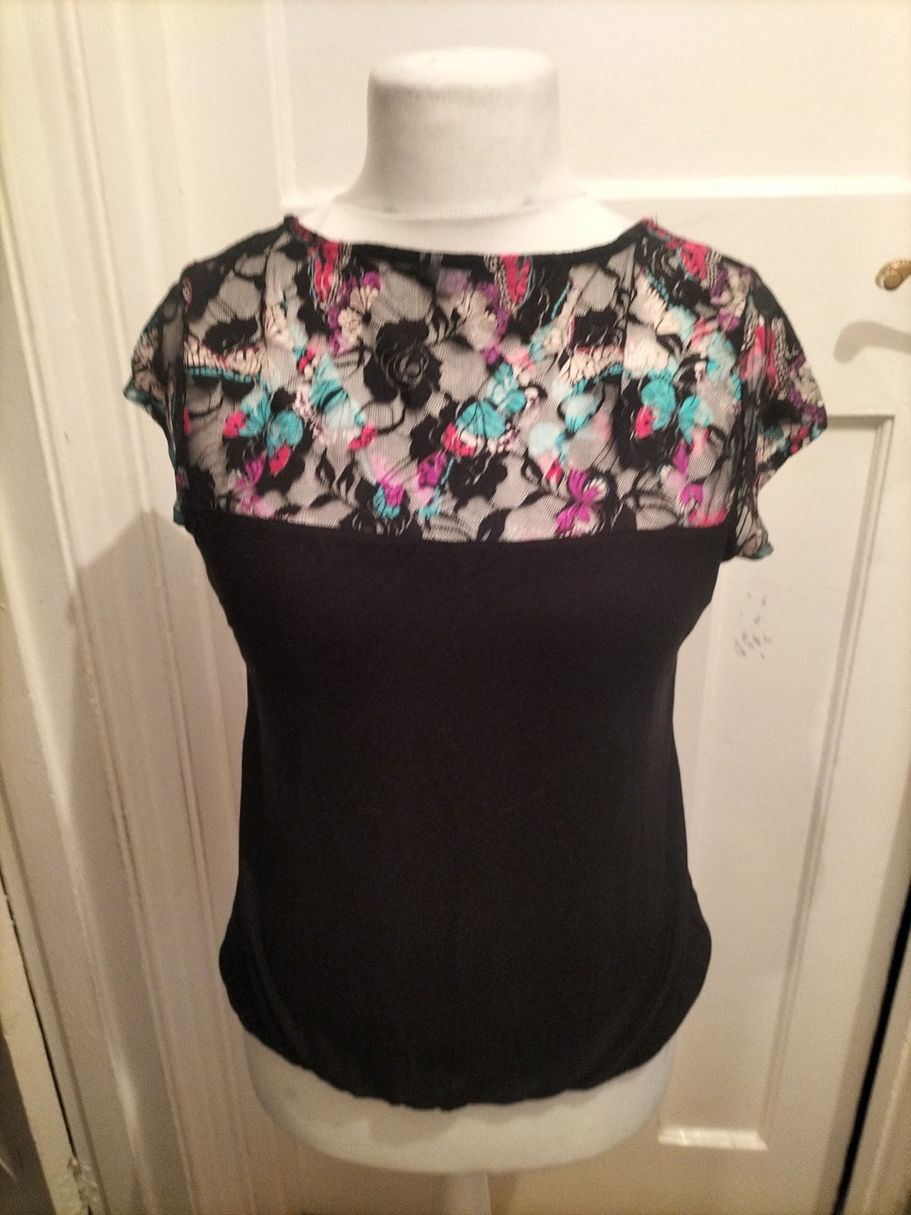 Ladies BHS 14 Black Short Cap Sleeved Floral Upper Blouse