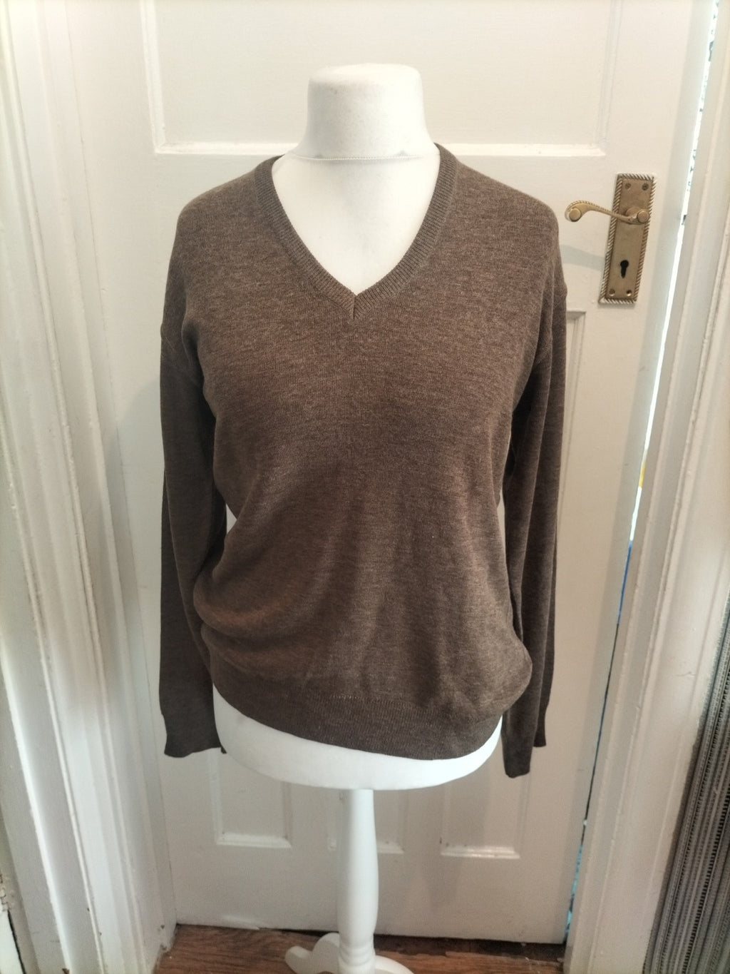 Cisio Brown Large V Neck Jumper