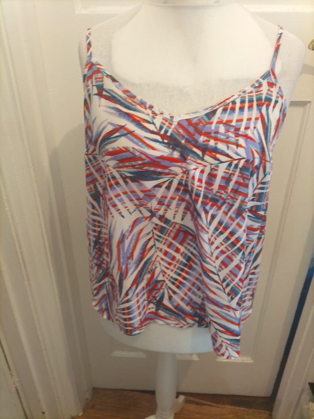 Ladies Large Blue Red V Neck Cami Abstract Pattern