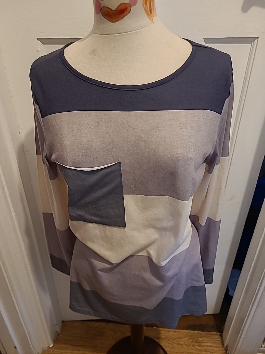 Ladies Large Grey And Navy And Beige Long Sleeve Blouse