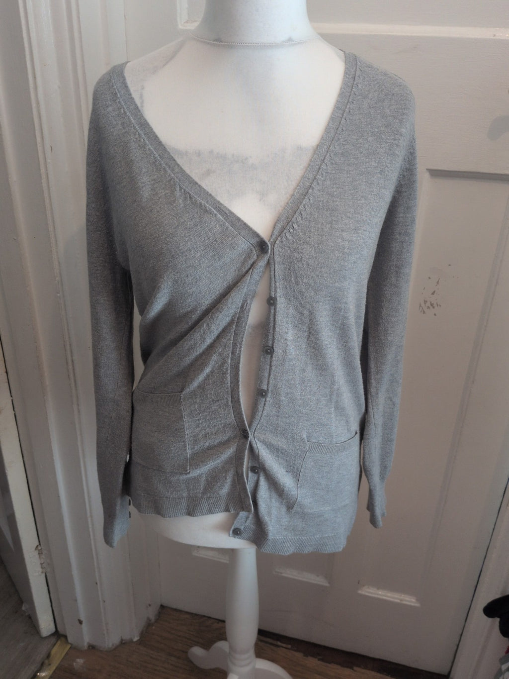 Papaya Weekend 14 Grey V Neck Cardigan Buttoned