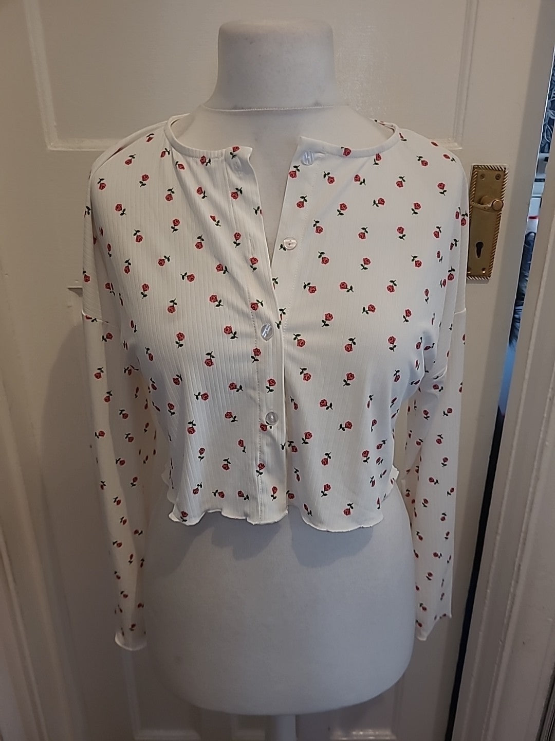 Ladies Size Medium Rose Patterned White Long Sleeved Blouse