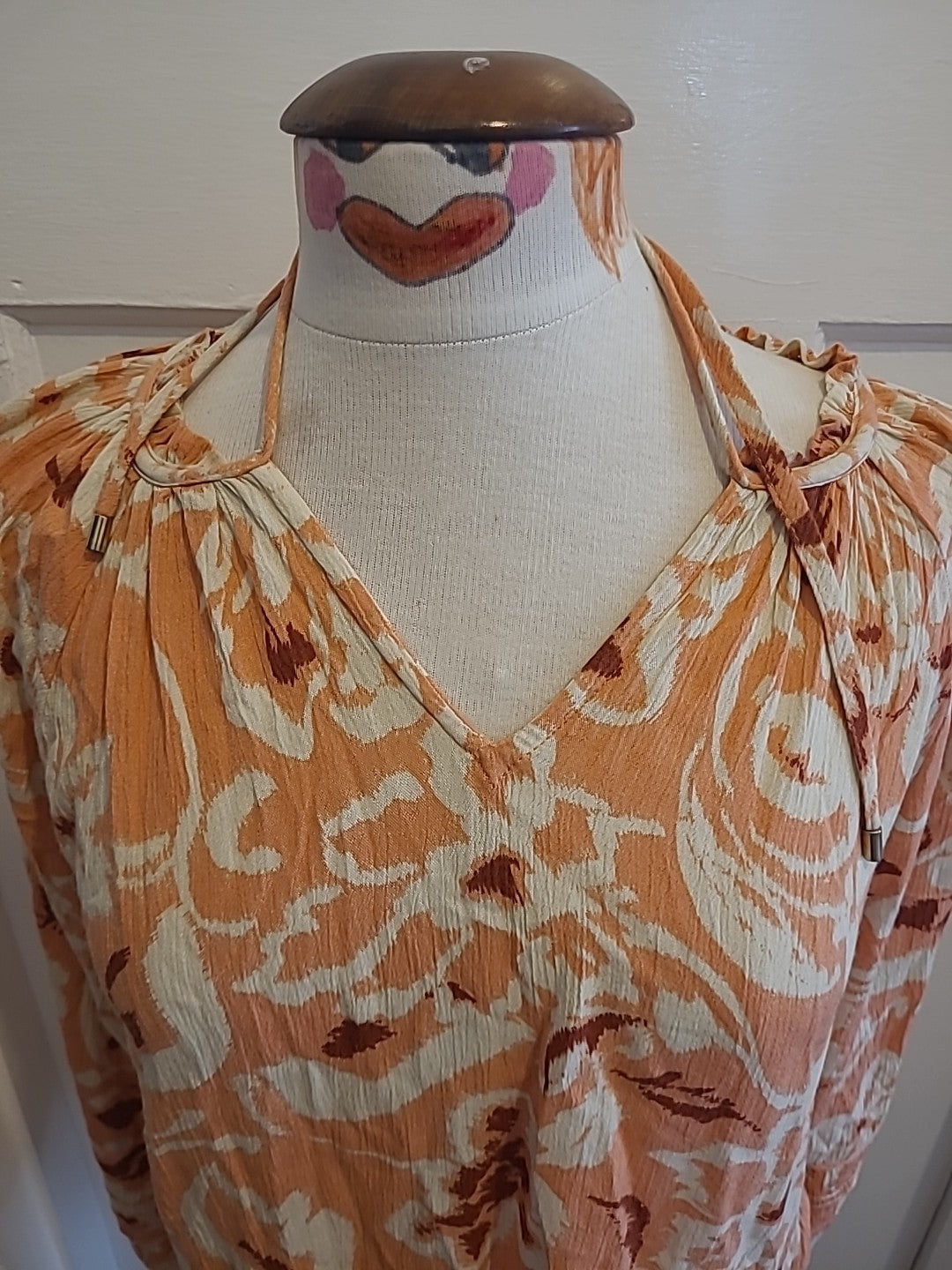 Ladies Peacocks Size 8 Pink Cream Long Sleeved Blouse