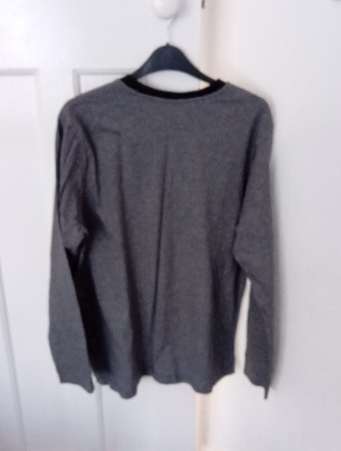 Mens Long Sleeved Top Size Med Black/grey Stripe