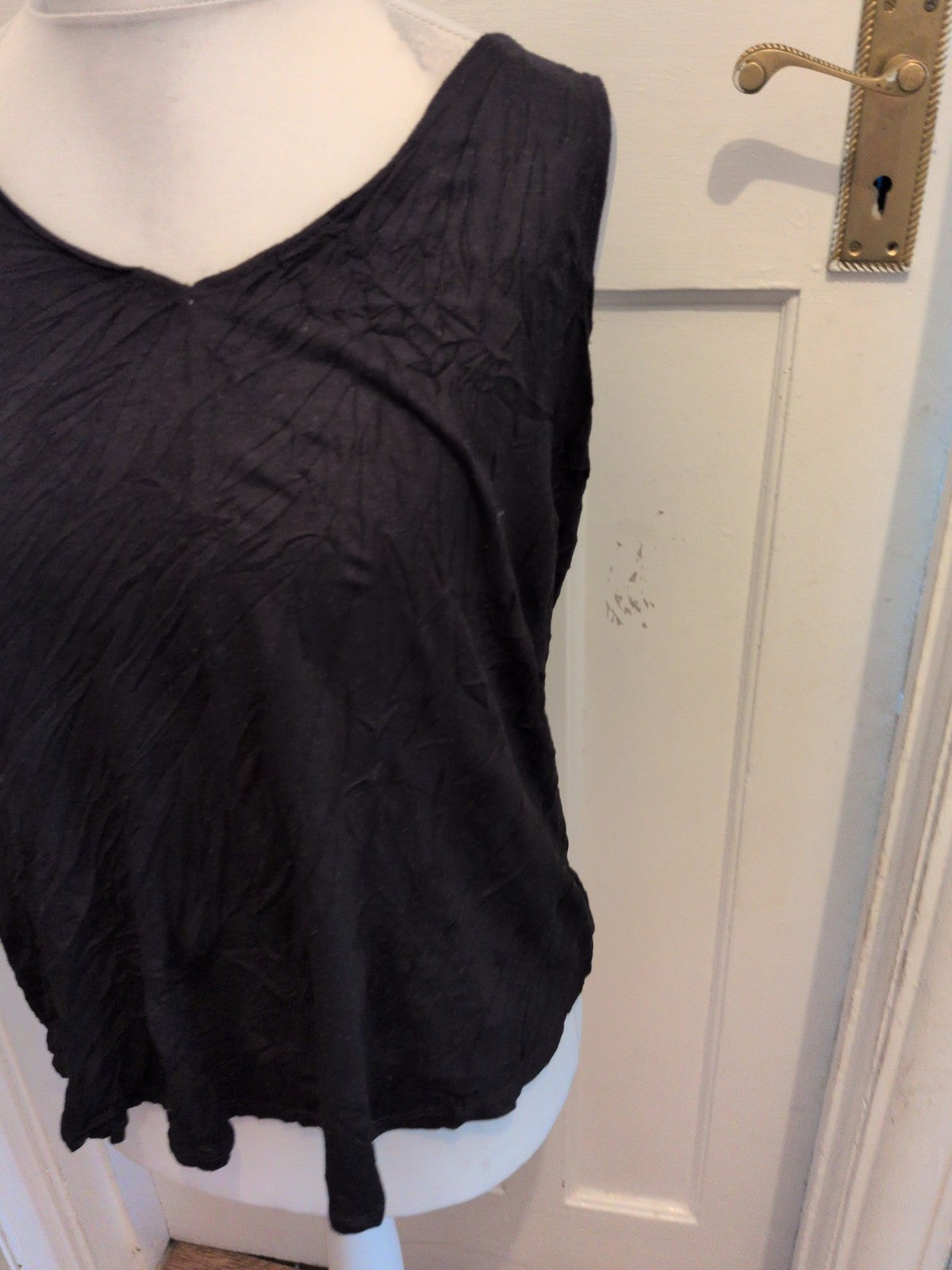 George 16 Black V Neck T-shirt Sleeveless