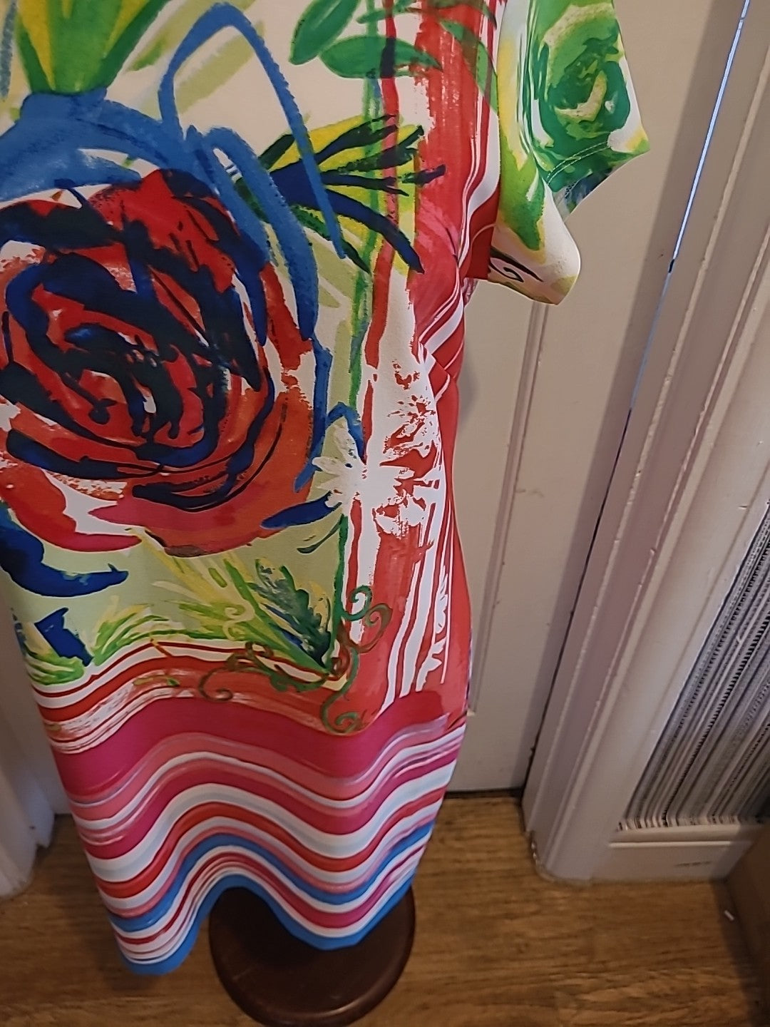 Ladies Signature Size 10 Multi Floral Short Sleeved Dress