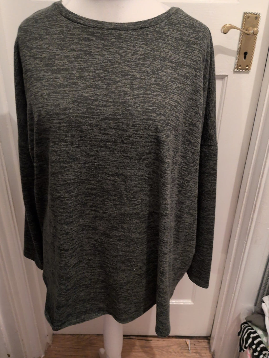 Nutmeg 22 Dark Green Flecked Long Sleeve Blouse