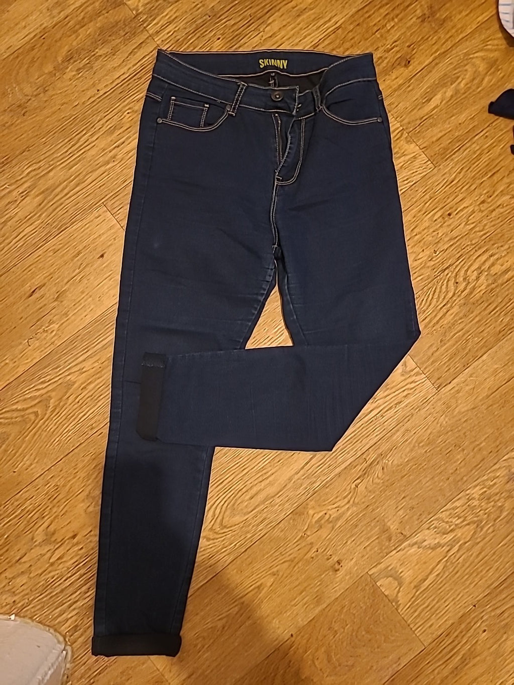 Ladies Size 12 Skinny Supersoft Jeans