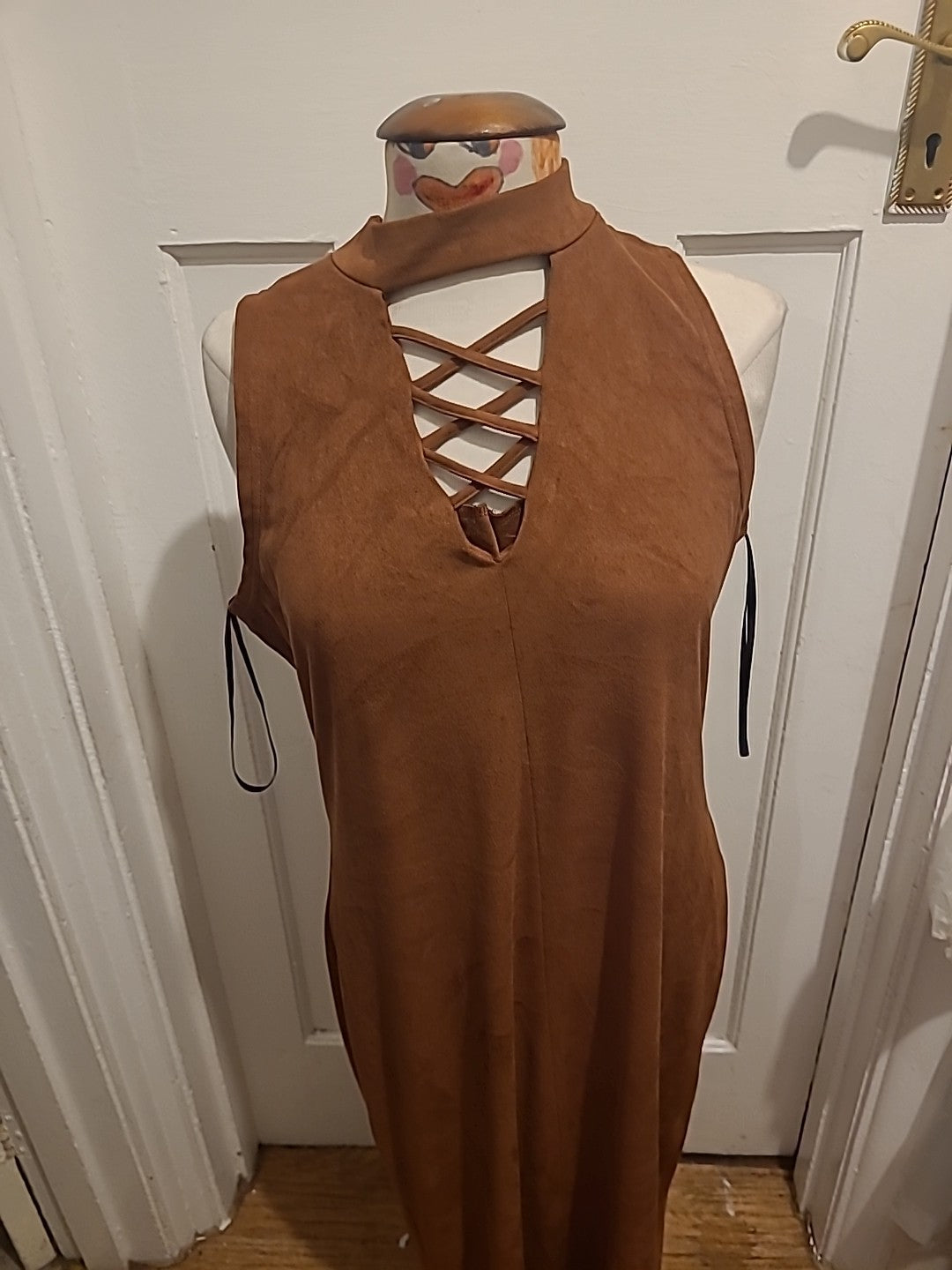 Ladies Primark Size 20 Brown Sleeveless Long Length Dress Neck Detail
