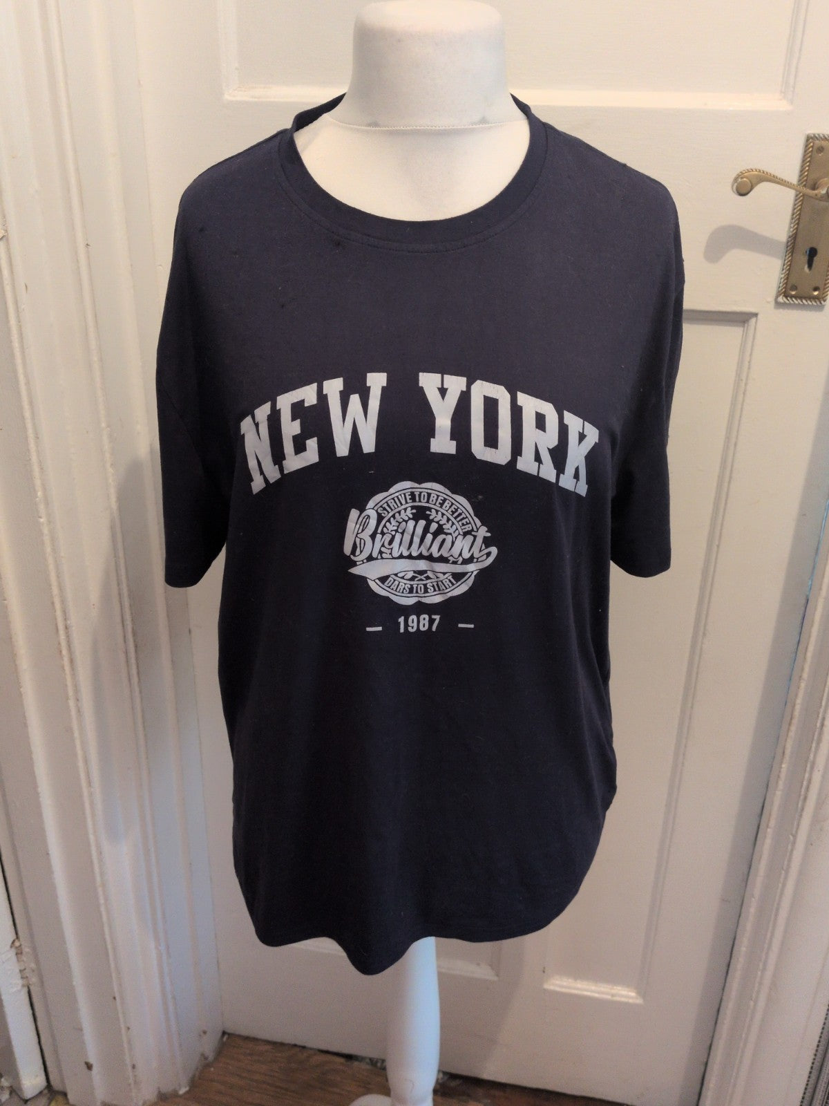 Large Navy With New York White Print Short Sleeve T-shirt