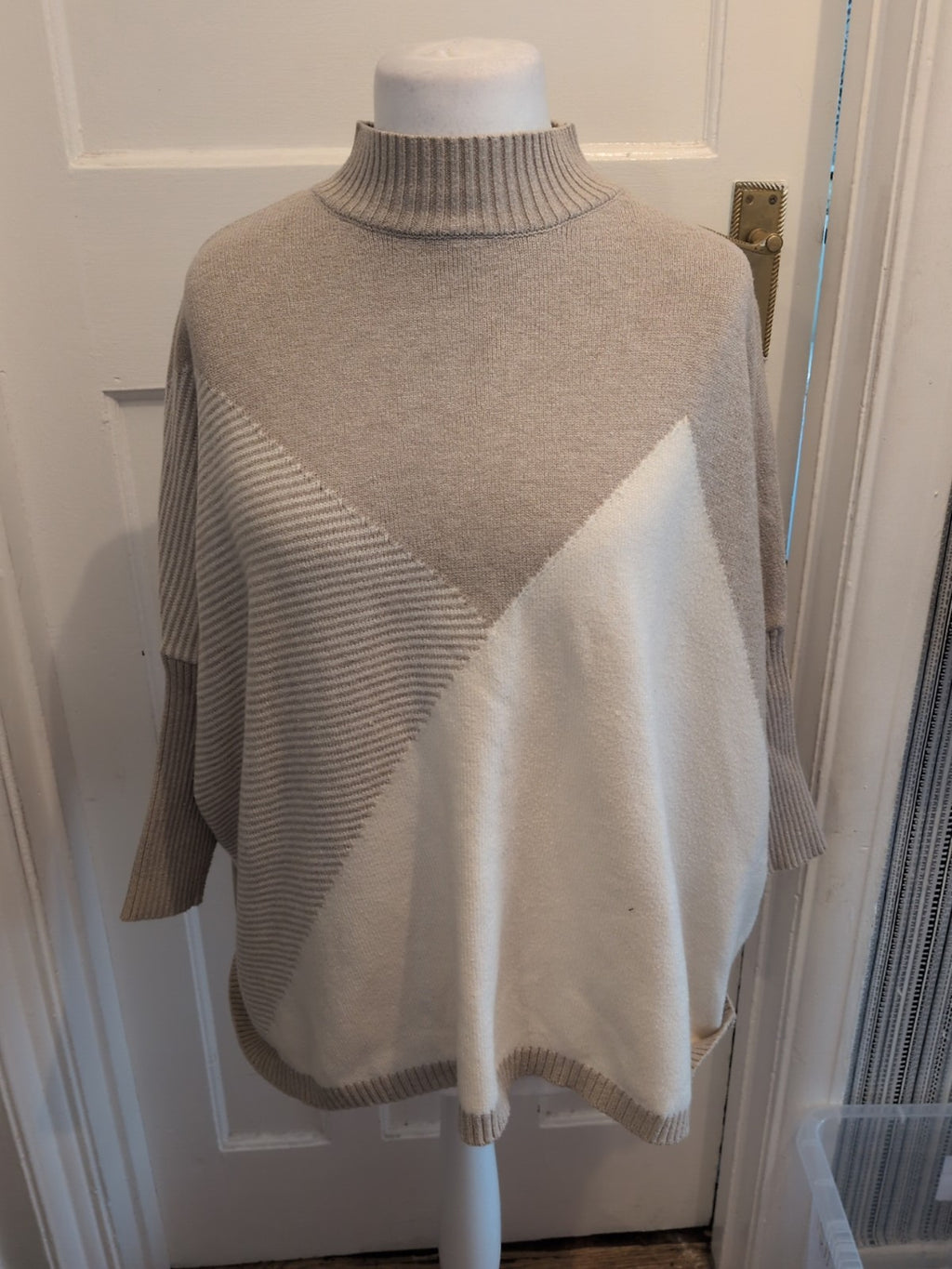 TU XL Beige Cream High Neck Pullover Jumper