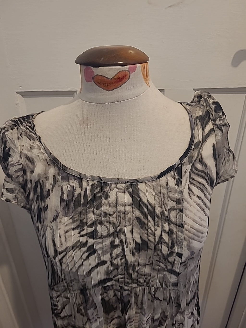 Ladies Bhs Size 10 Grey Toned See Through Sleeveless Blouse