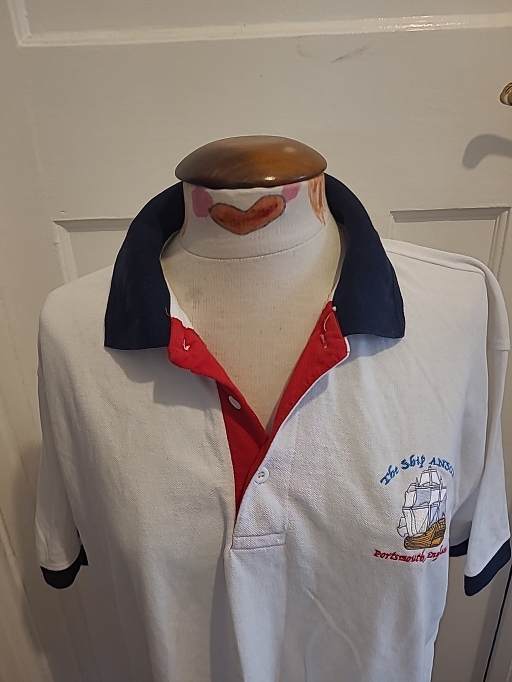 Mens Uneek Size Large White Portsmouth Pub Polo