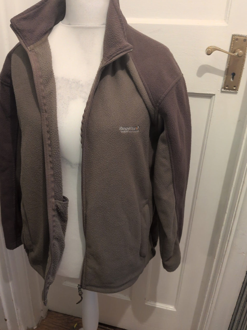 Regatta Medium Khaki Full Zip Jumper
