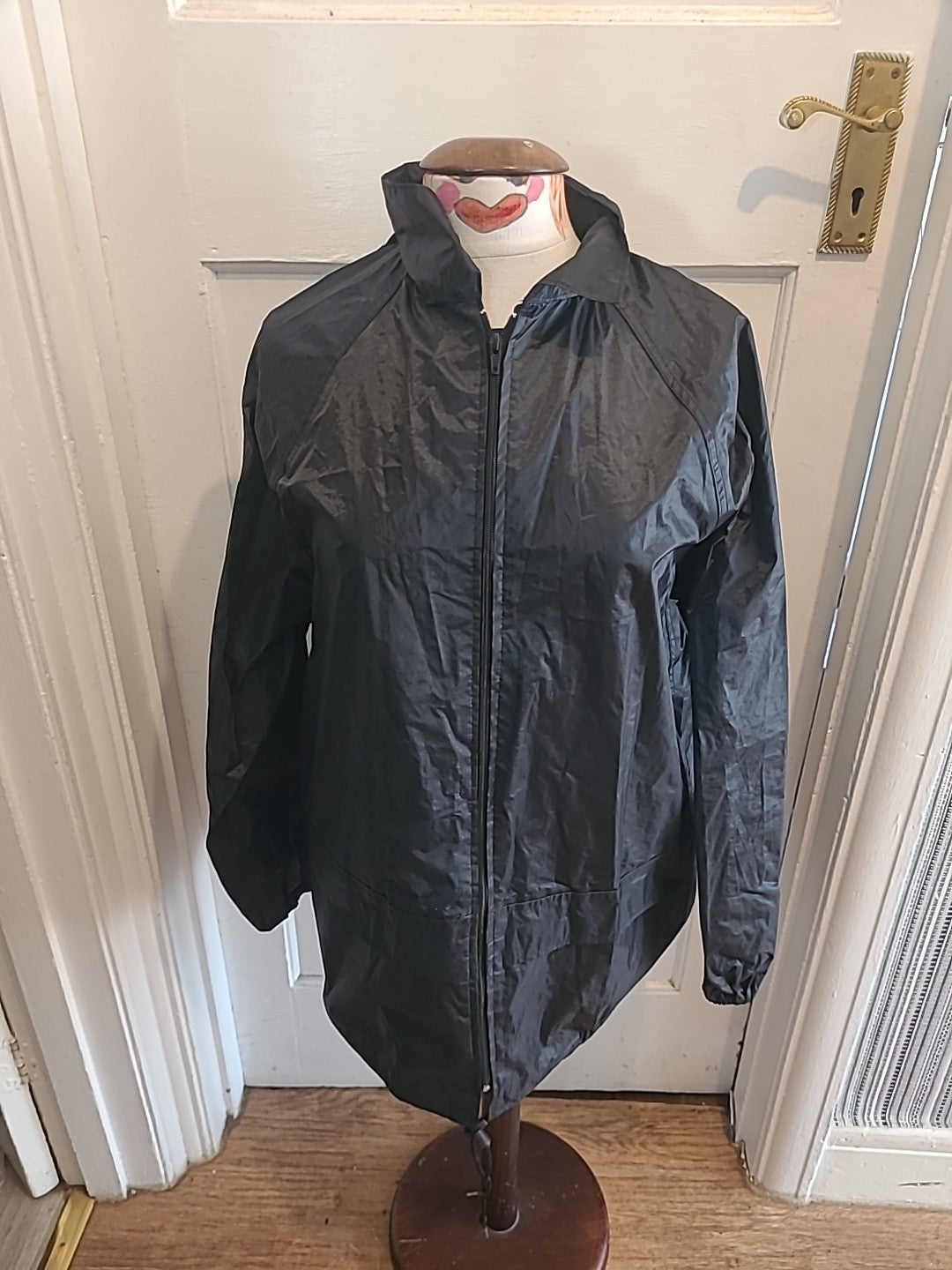 Mens Black Knight Size Large Black Waterproof Coat