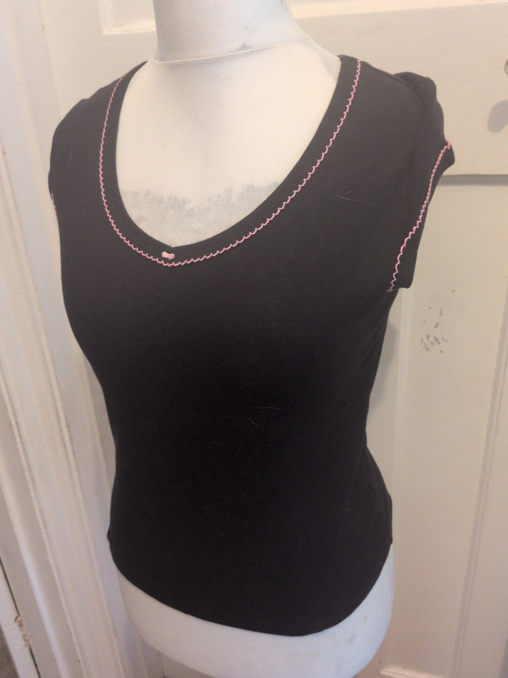 Ladies Marks And Spencer Size 14 Black With Pink Trim Sleeveless Pyjama Top
