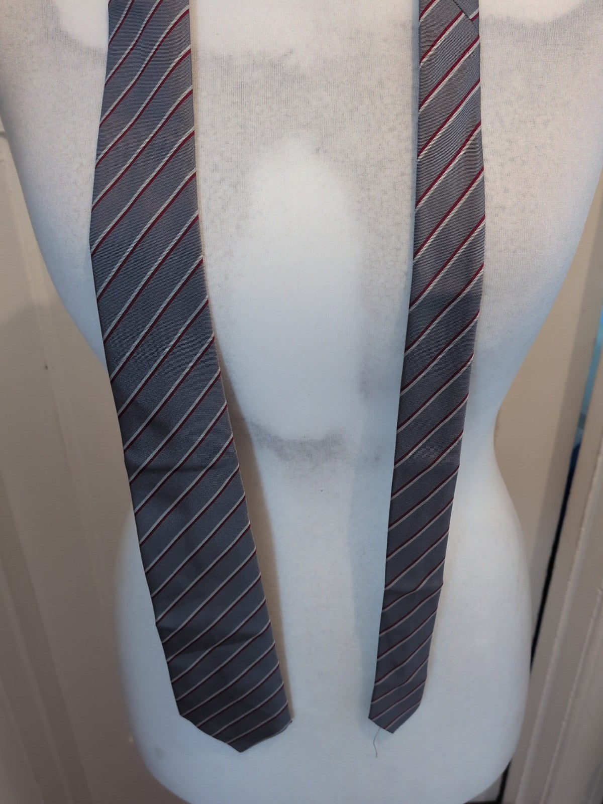 Mens St Michael Silver Grey And Red Polyester Tie
