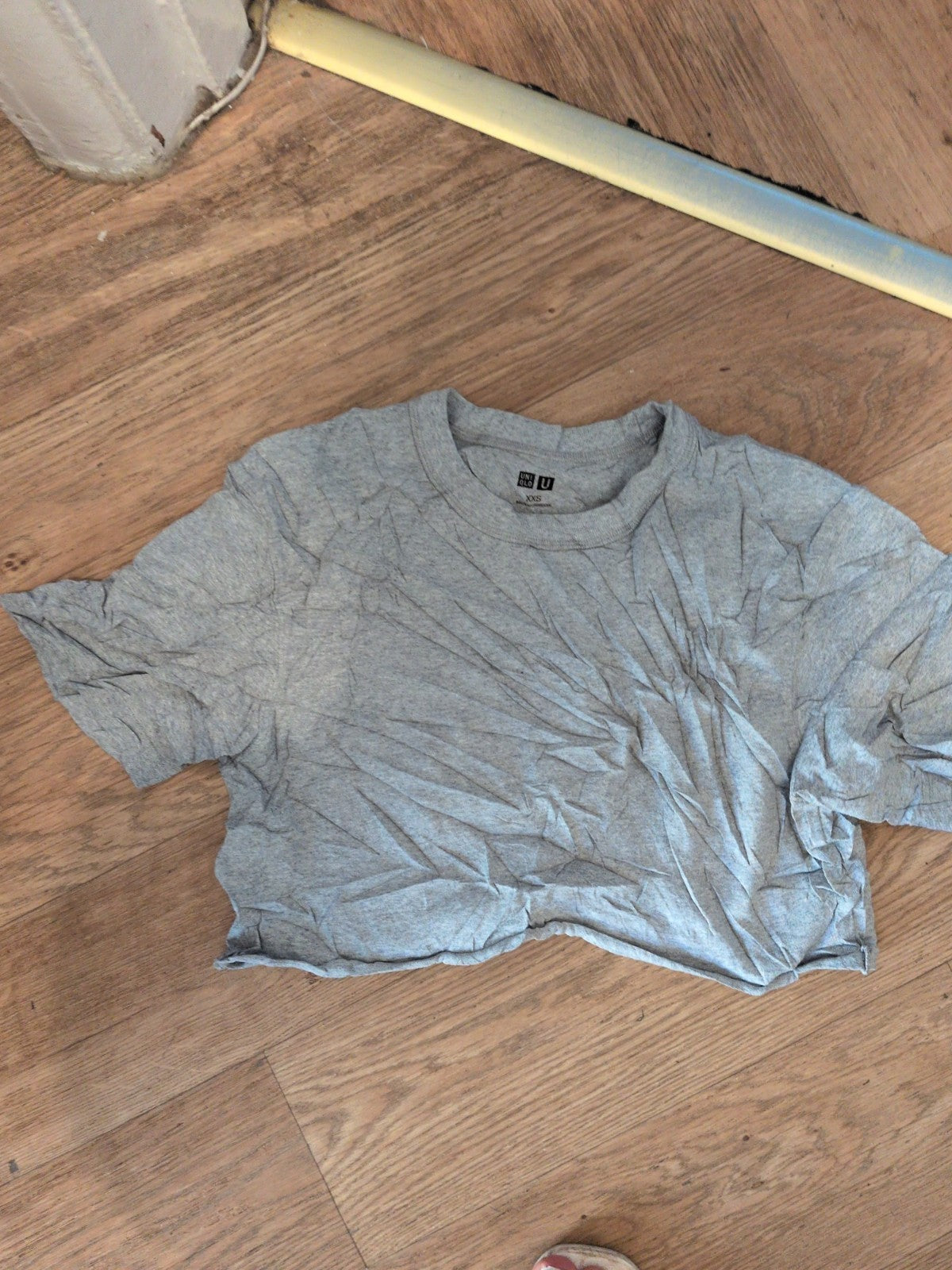 Uniqlo Xxs Grey Short Sleeve Crop T-shirt