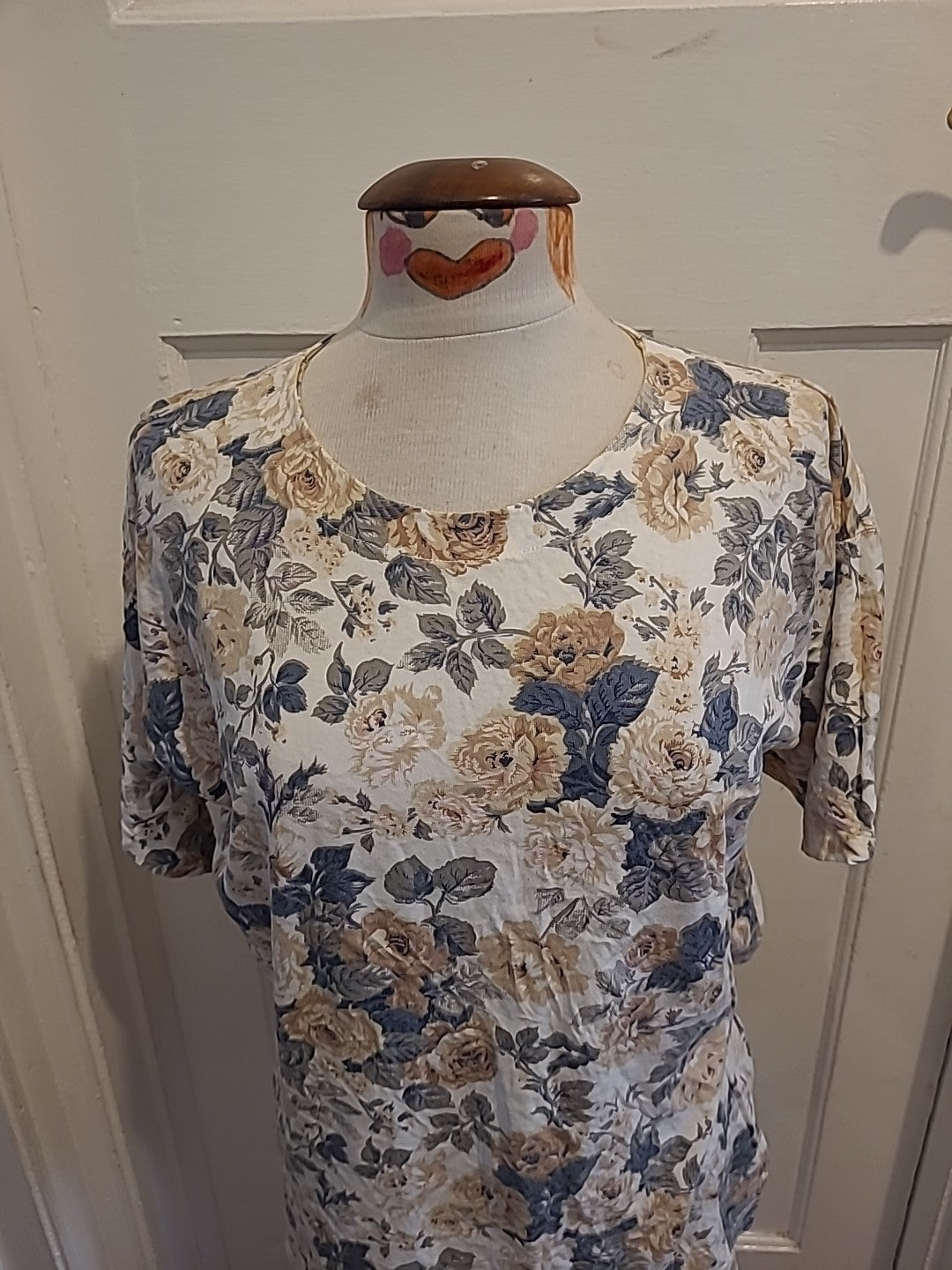 Ladies New Look One Size Floral Short Sleeved Blouse