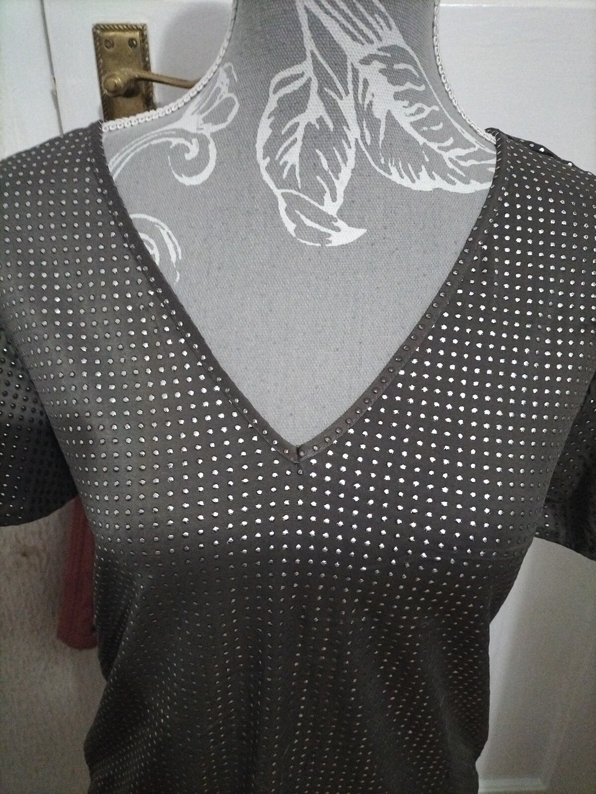 Ladies Unbranded Size 8 Grey Dyemonty Short Sleeved Blouse
