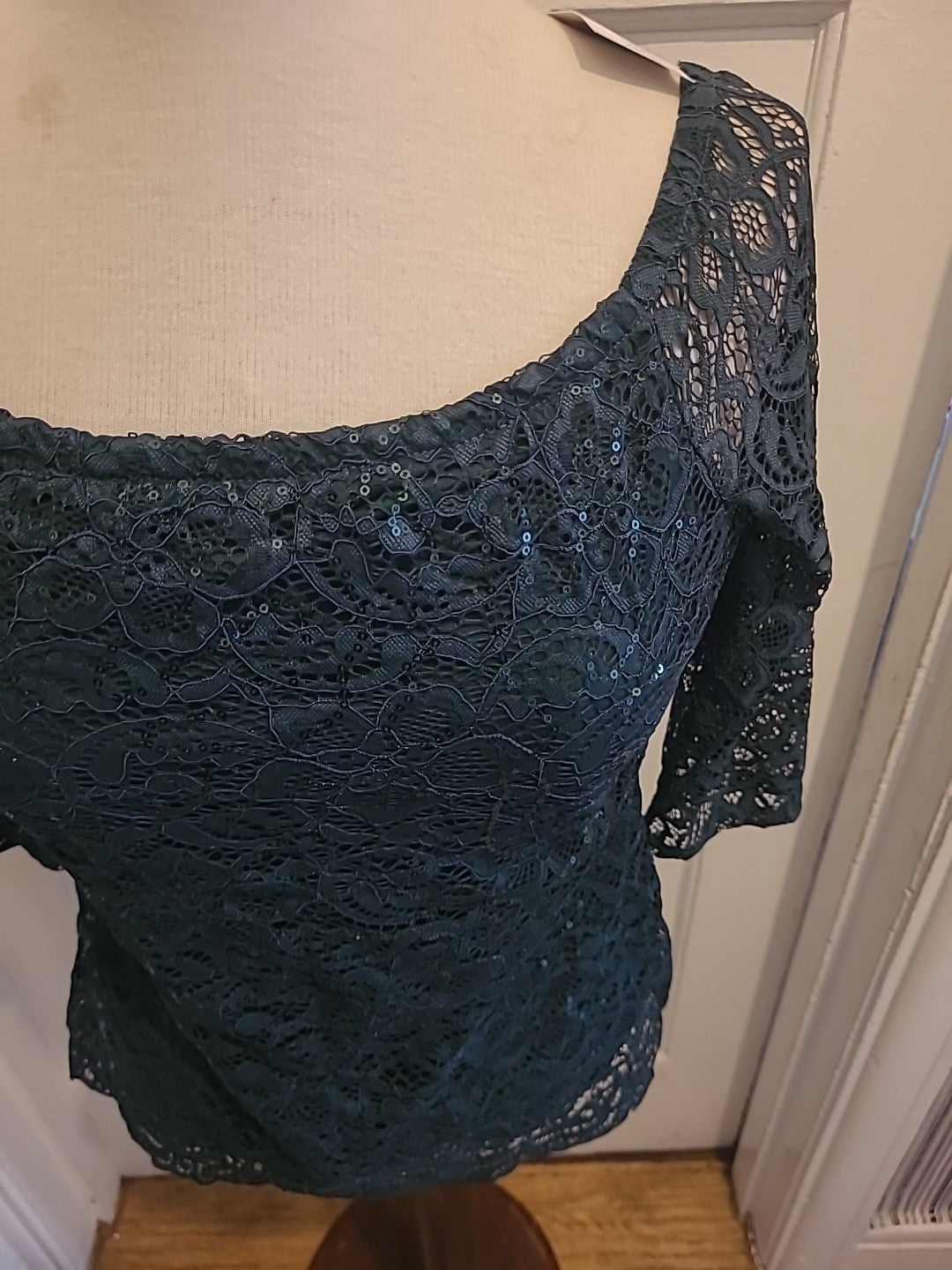Brand New Ladies Dorothy Perkins Size 10 Bottle Green Lined Sequined Mid Sleeved