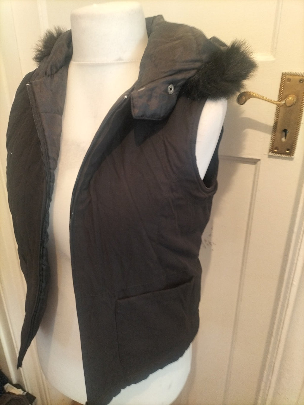 Ladies Dorothy Perkins Size 12 Black Faux Fur Sleeveless Jacket