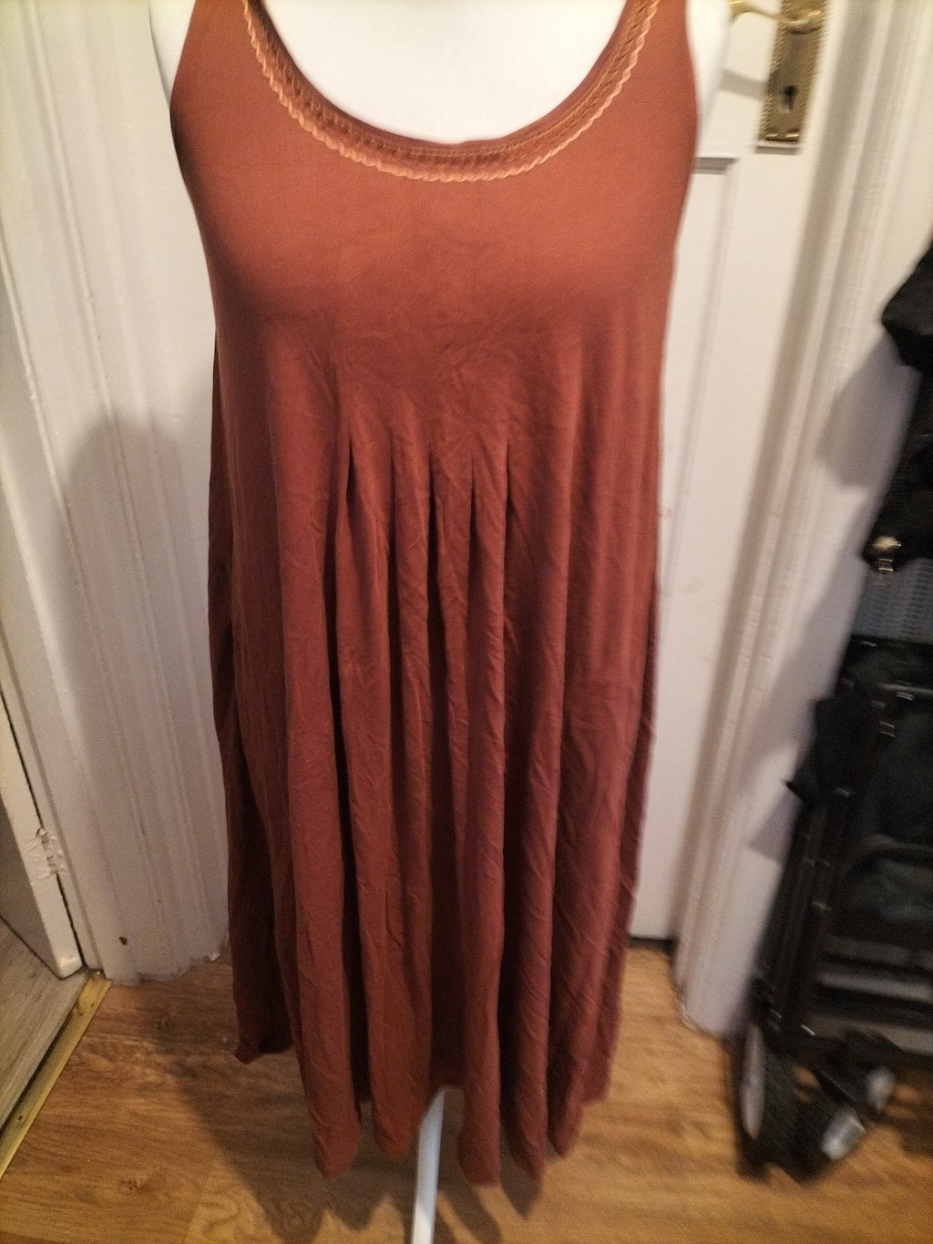 Ladies Large Brown Long Length Sleeveless Dress