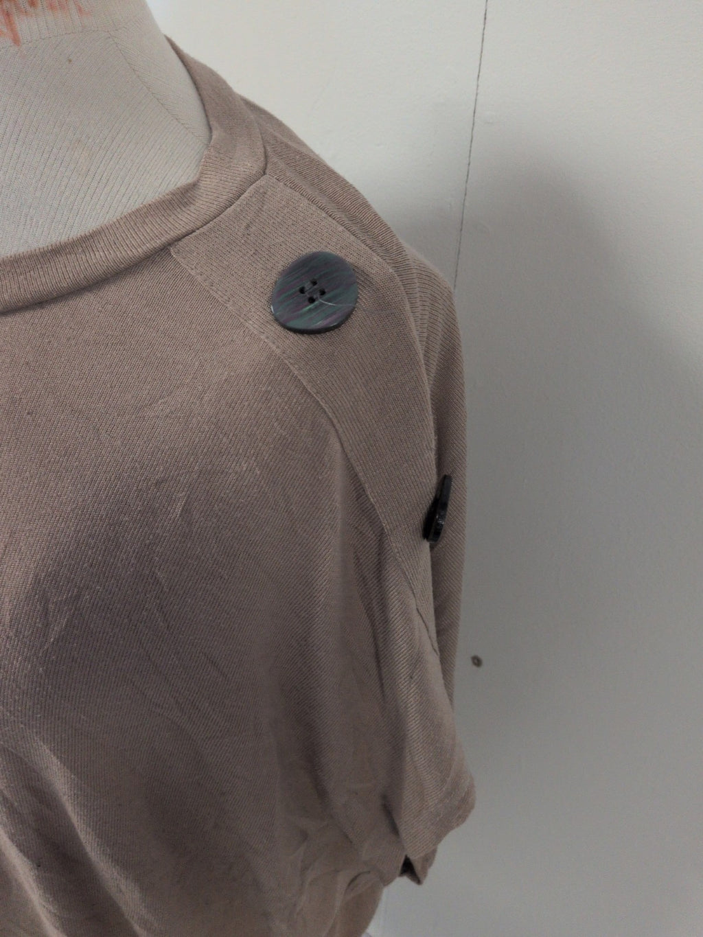Ladies Blue Vanilla Size M/L Brown Short Sleeve Buttoned Detail Shoulder T-shirt