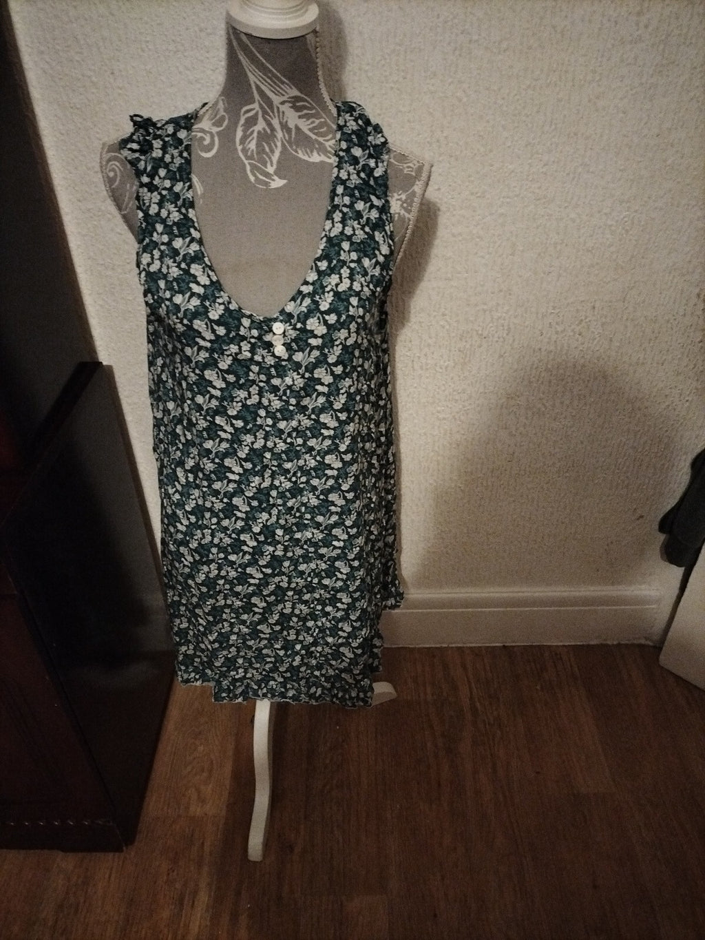 Ladies Lucky Style Xxl Green And White Sleeveless Dress