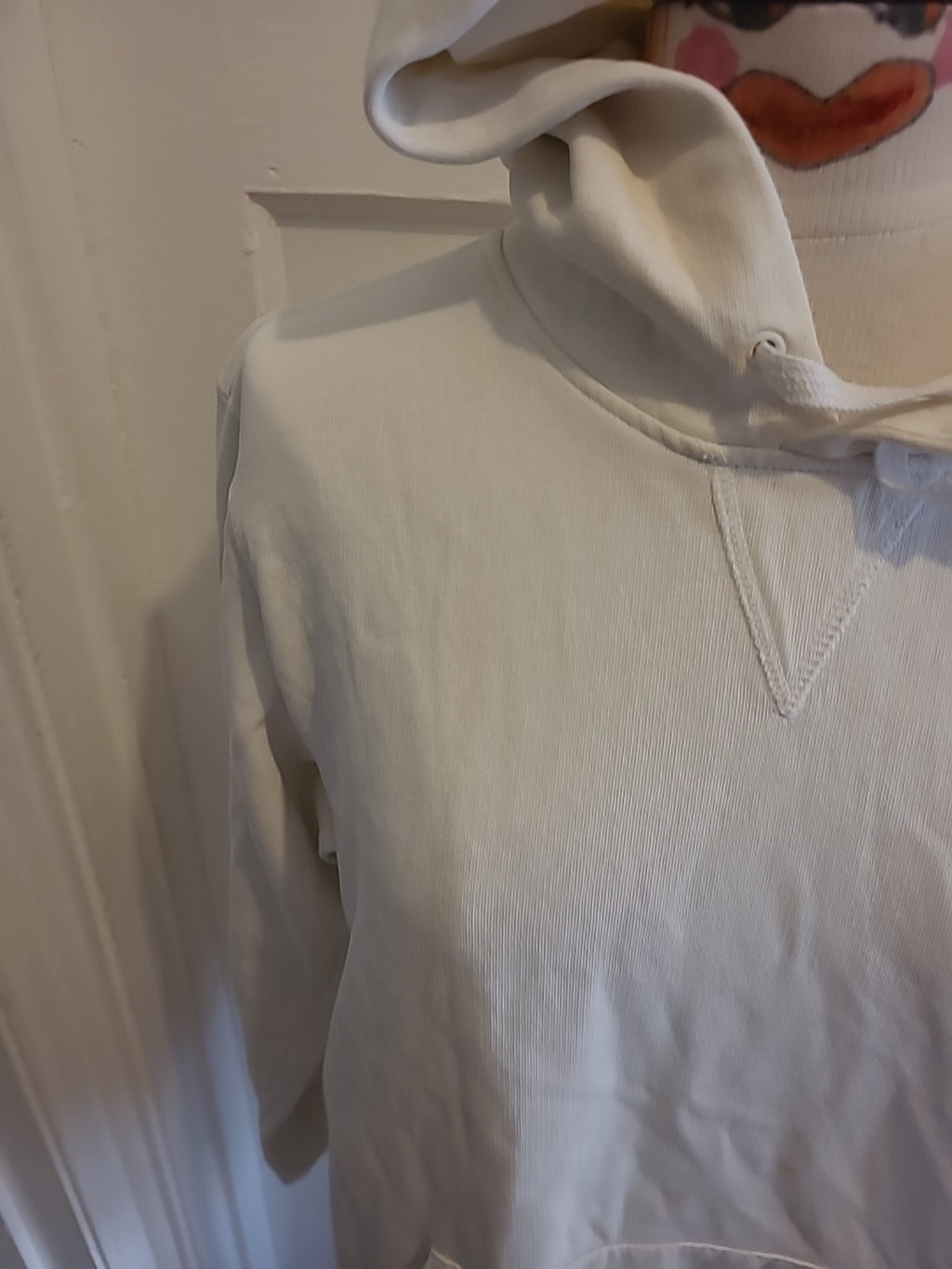 Mens Nike Size Medium White Long Sleeved Pullover Hoodie