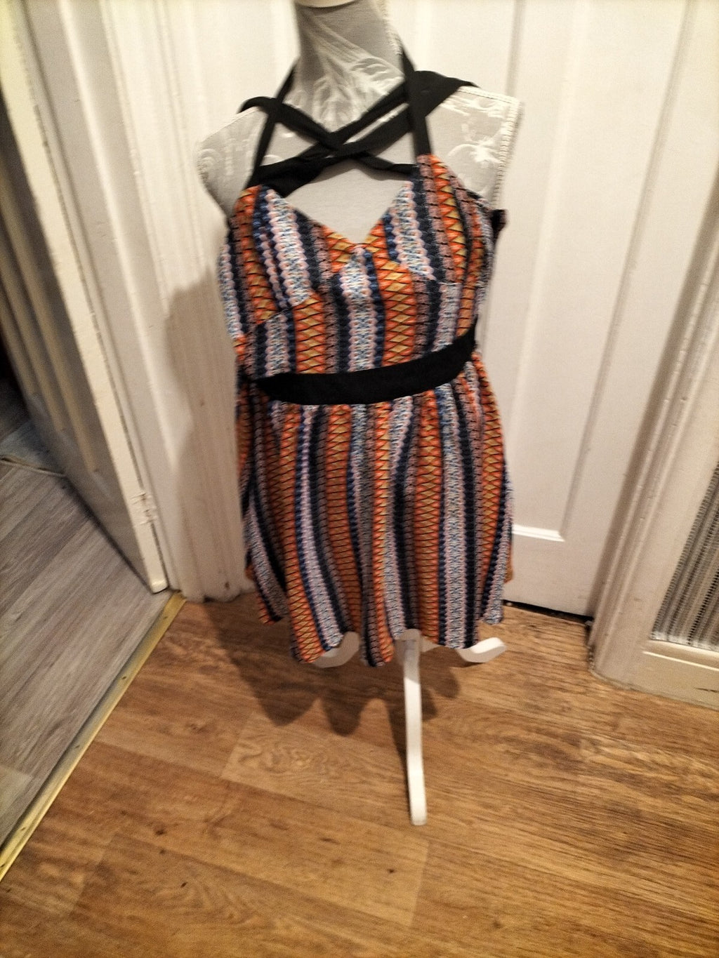 Ladies Pussycat London 10 Multi Coloured Sleeveless Dress
