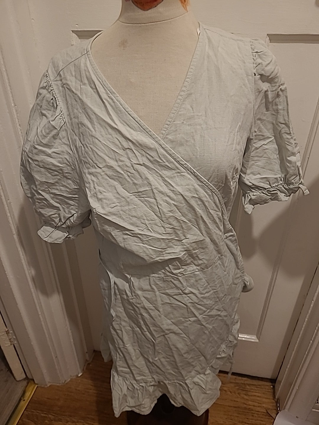 Ladies Primark Size 20 Pale Mint Short Sleeved Dress