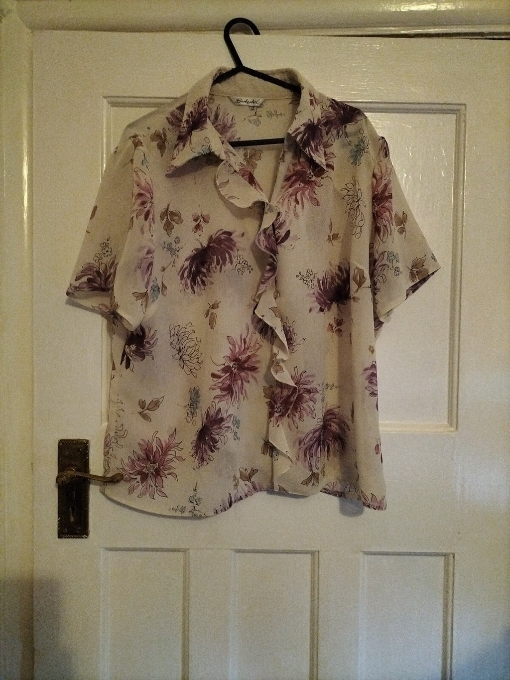 Ladies Berkertex Size Medium Floral Short Sleeved Blouse