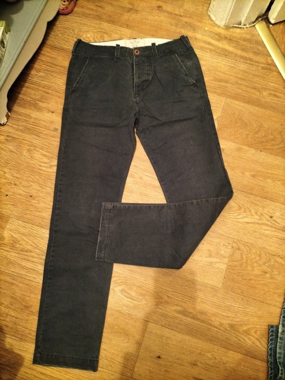 Mens Hollister Size 28/30 Navy Trousers Chino