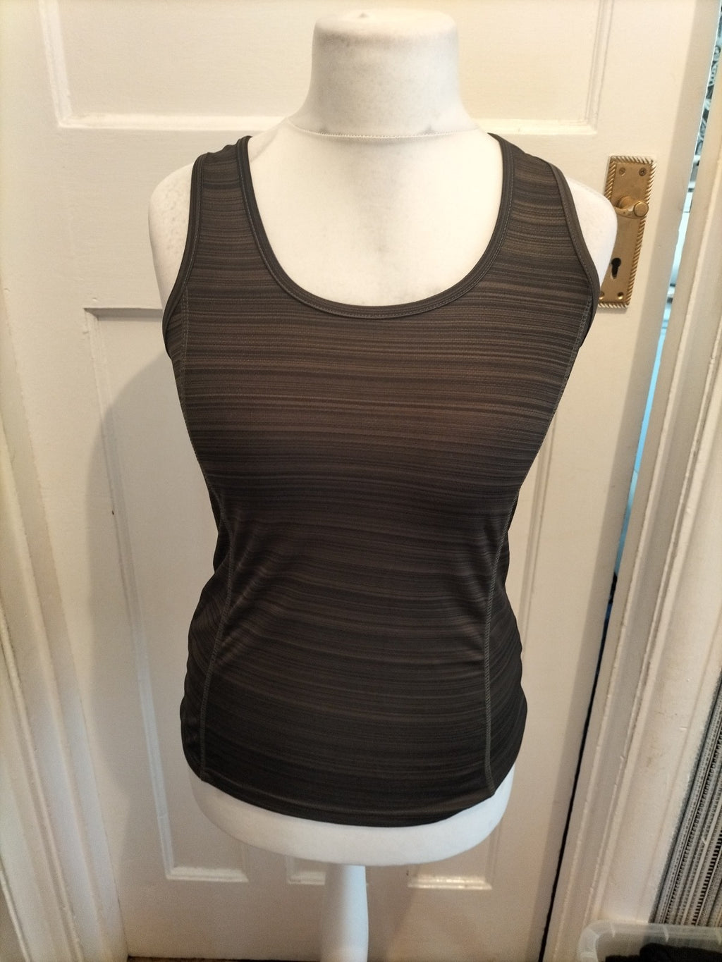 Ladies Mountain Warehouse Size 8 Dark Mix Coloured Sleeveless T-shirt