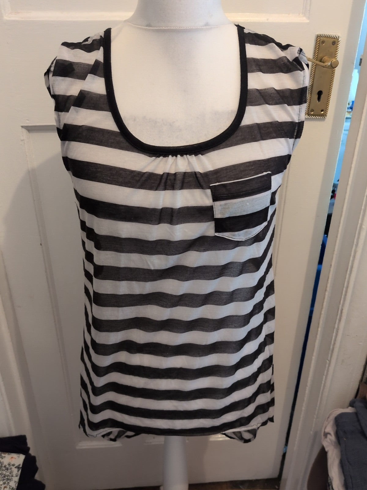 Primark 12 Black White Striped Sleeveless Hemtee