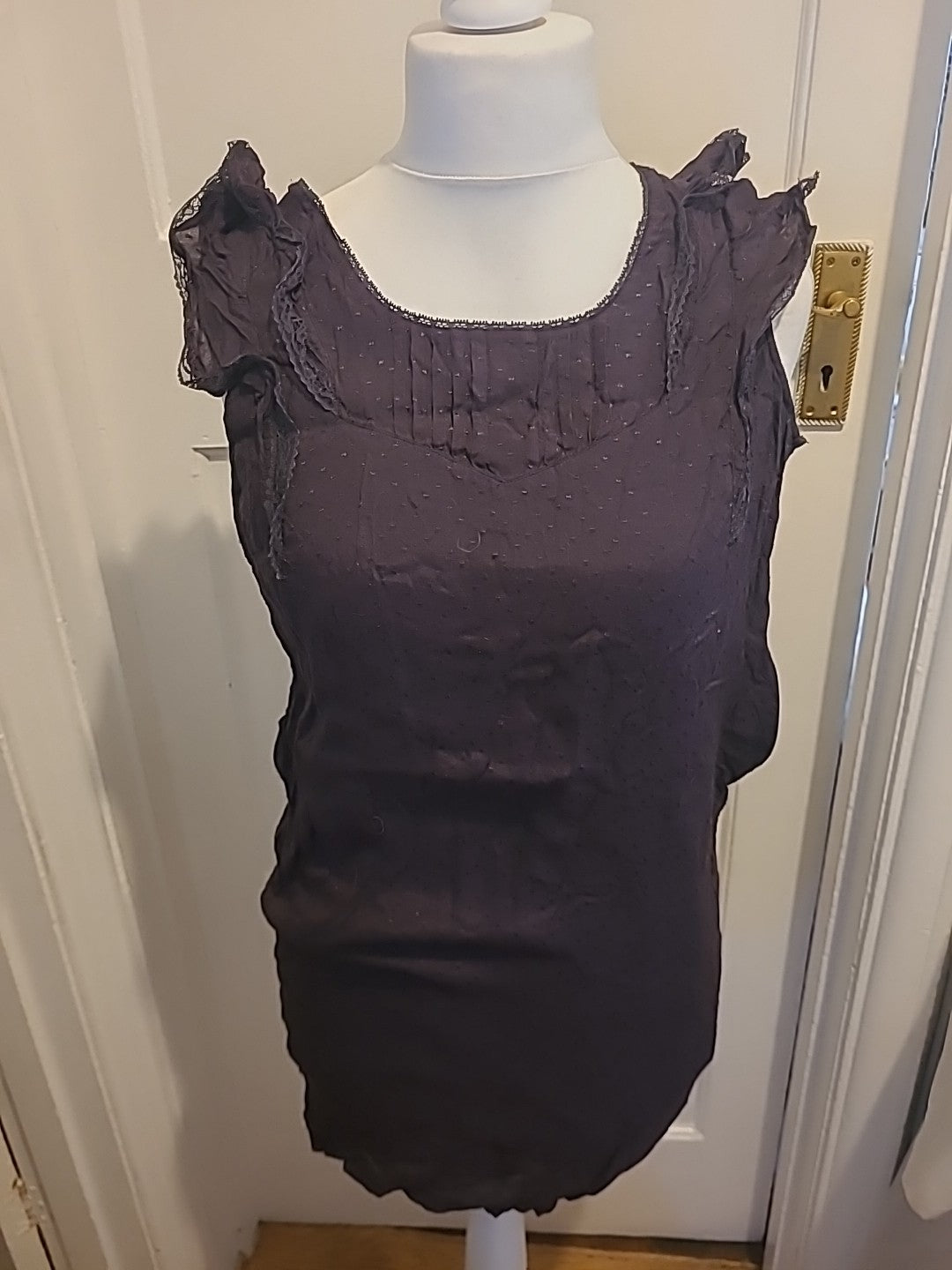 Ladies Oasis Size 12 Deep Purple Sleeveless Texture Patterned Dress