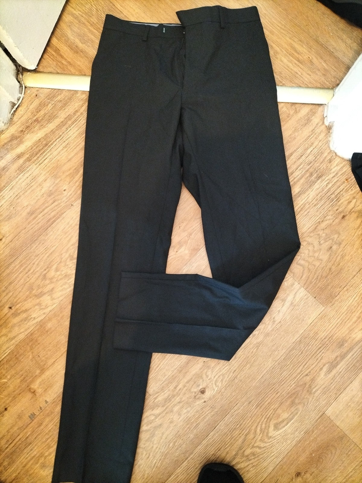 Limited Edition Super Slim Fit 32/33 Black Trousers