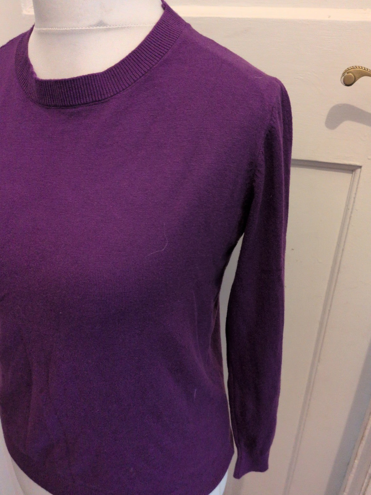 Ladies Medium Purple Long Sleeve Round Neck Jumper