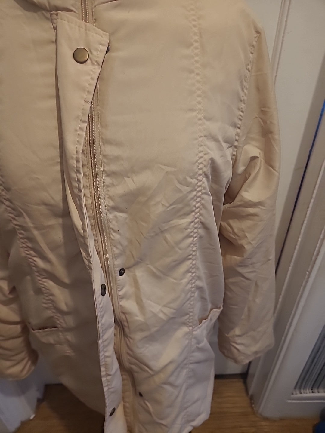 Ladies Neuville Size 14/16 Light Beige Lined Coat