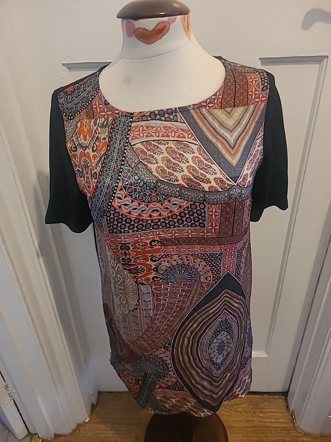 Ladies Tu Size 10 Multi Aztec Short Sleeved Short Dress