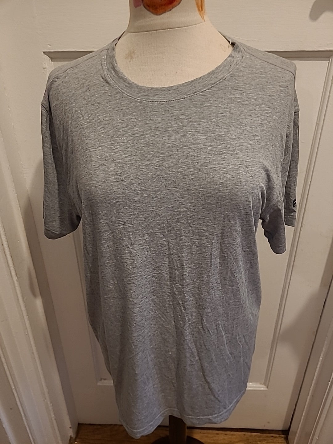 Mens Size Medium Grey Plain Short Sleeved Tee
